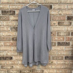 Elegant Women's Gray Cardigan